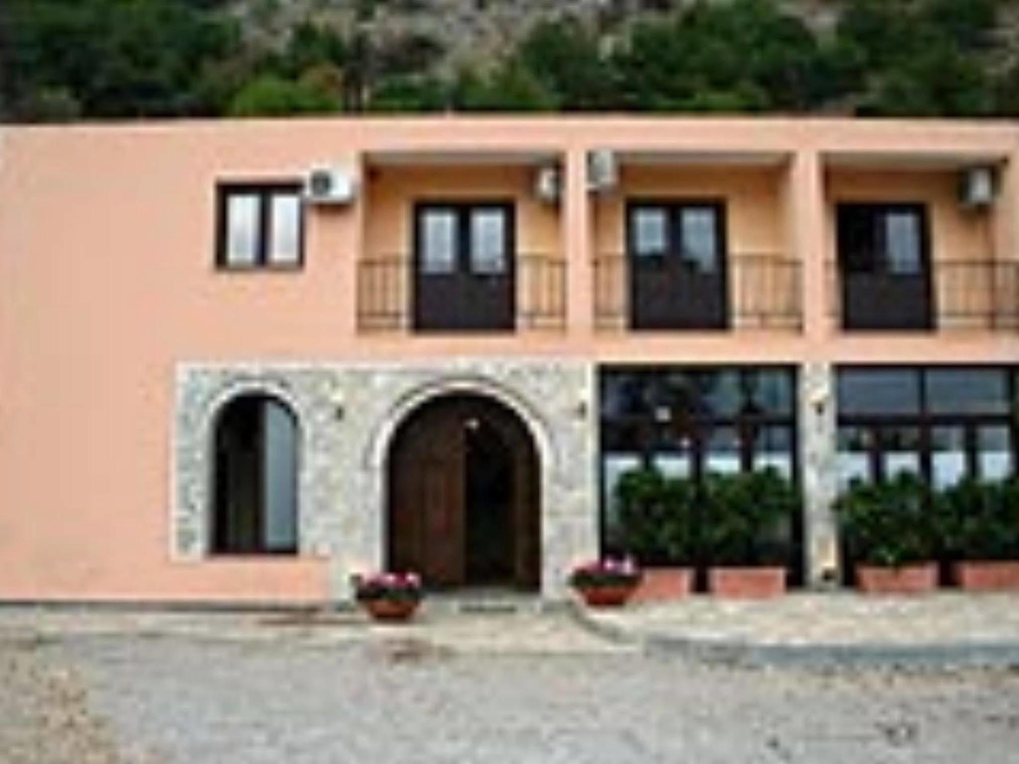 Hotel Rapsodia 2*