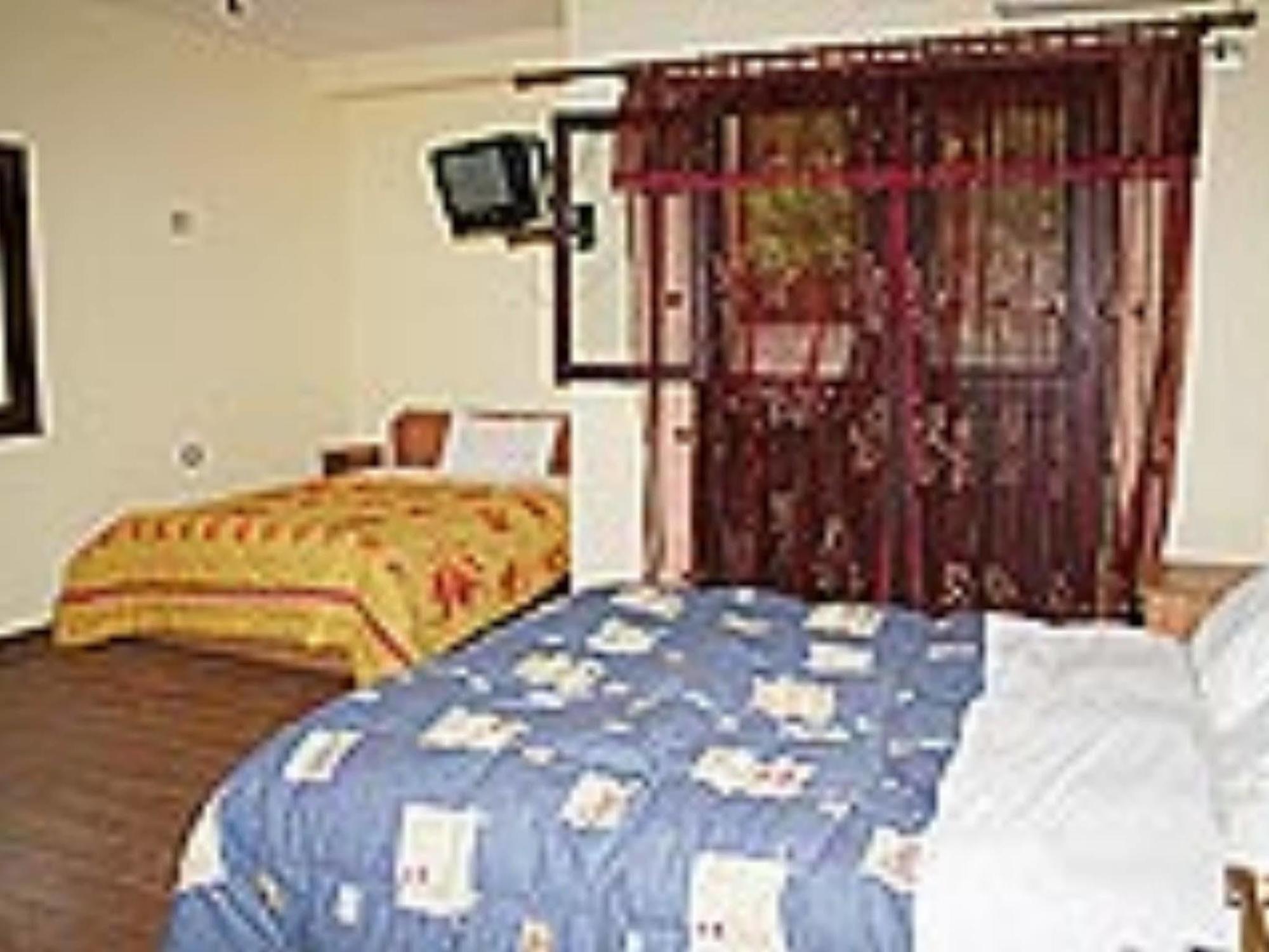 Hotel Rapsodia 2*